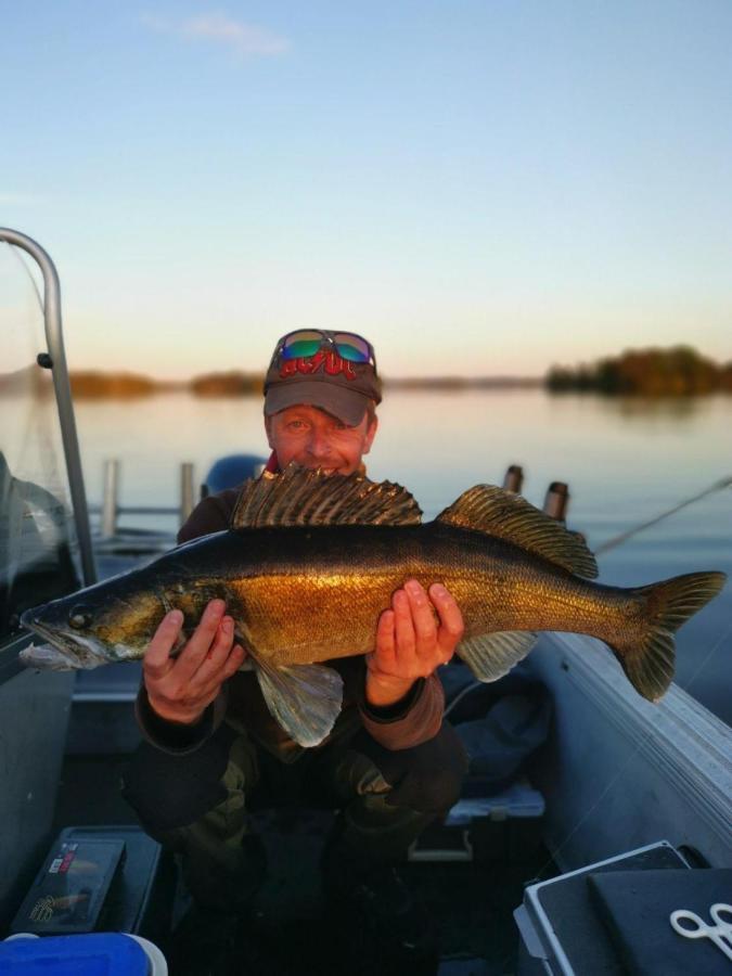 Nommen Fishing Cottages Vetlanda Exteriör bild